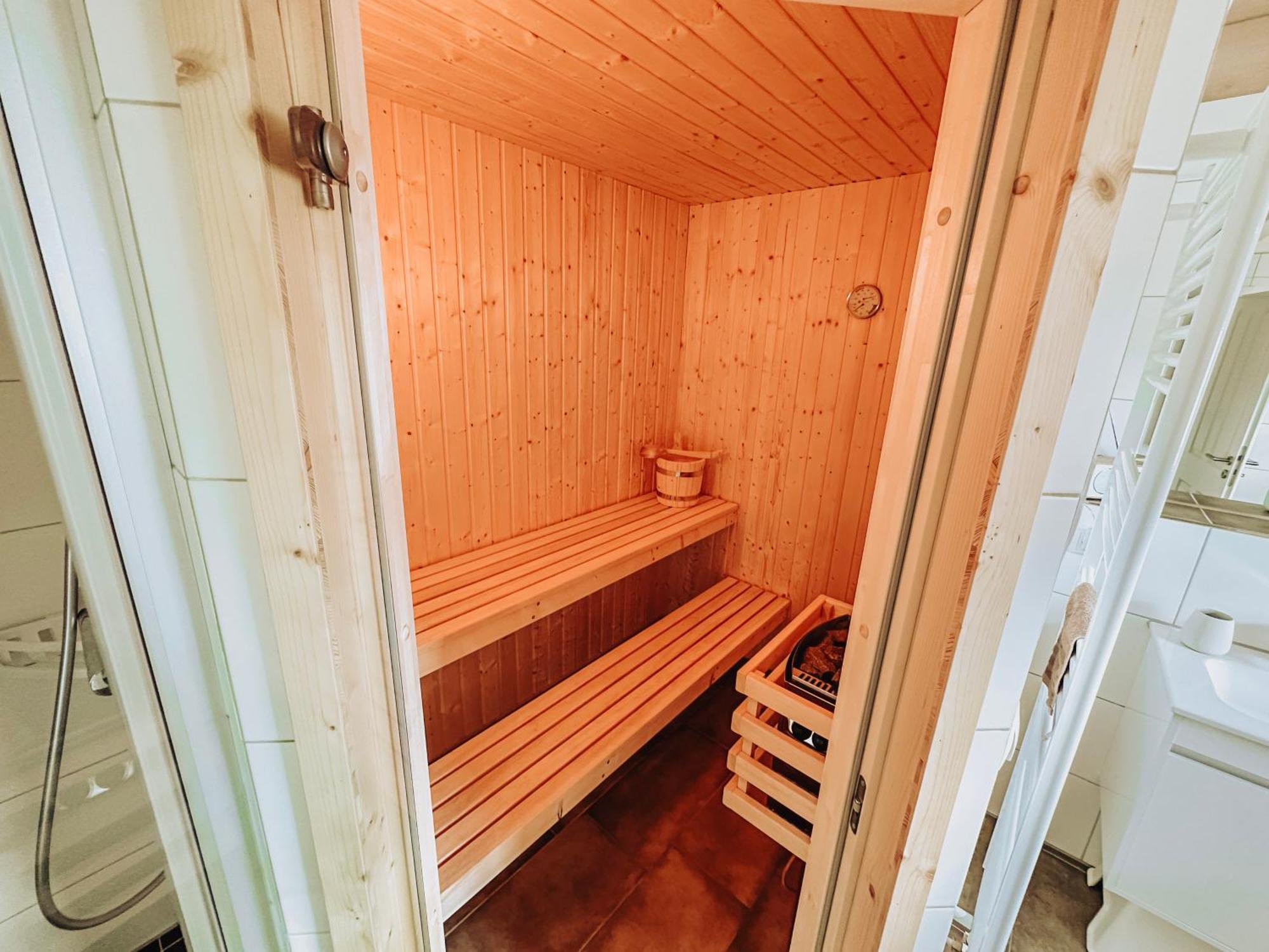 Malerisch Am See Mit Kamin, Sauna & Whirlpool Nordhorn Exterior photo